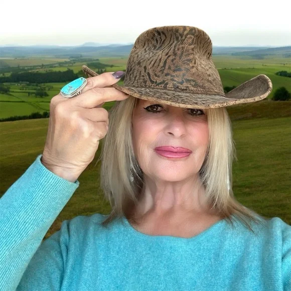 Leather henschel hat sz LG woman’s brown embossed faux buffaloe hide - Picture 3 of 10